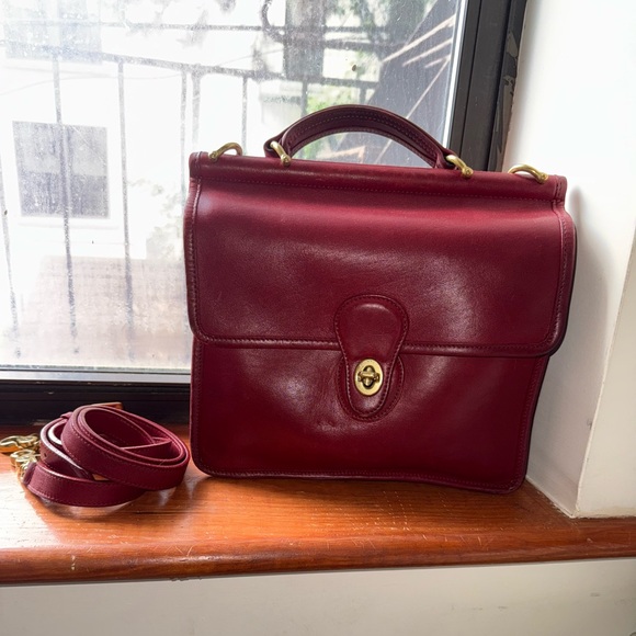Vintage Classic Coach Willis in Burgundy with brass hardware Style #9927 - Picture 2 of 8
